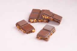 Молочный шоколад "Соленая карамель и арахис" купить онлайн на сайте TRAWA