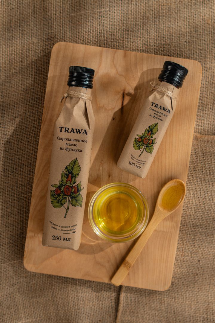 Скидка 26% на масло из фундука 250 мл TRAWA